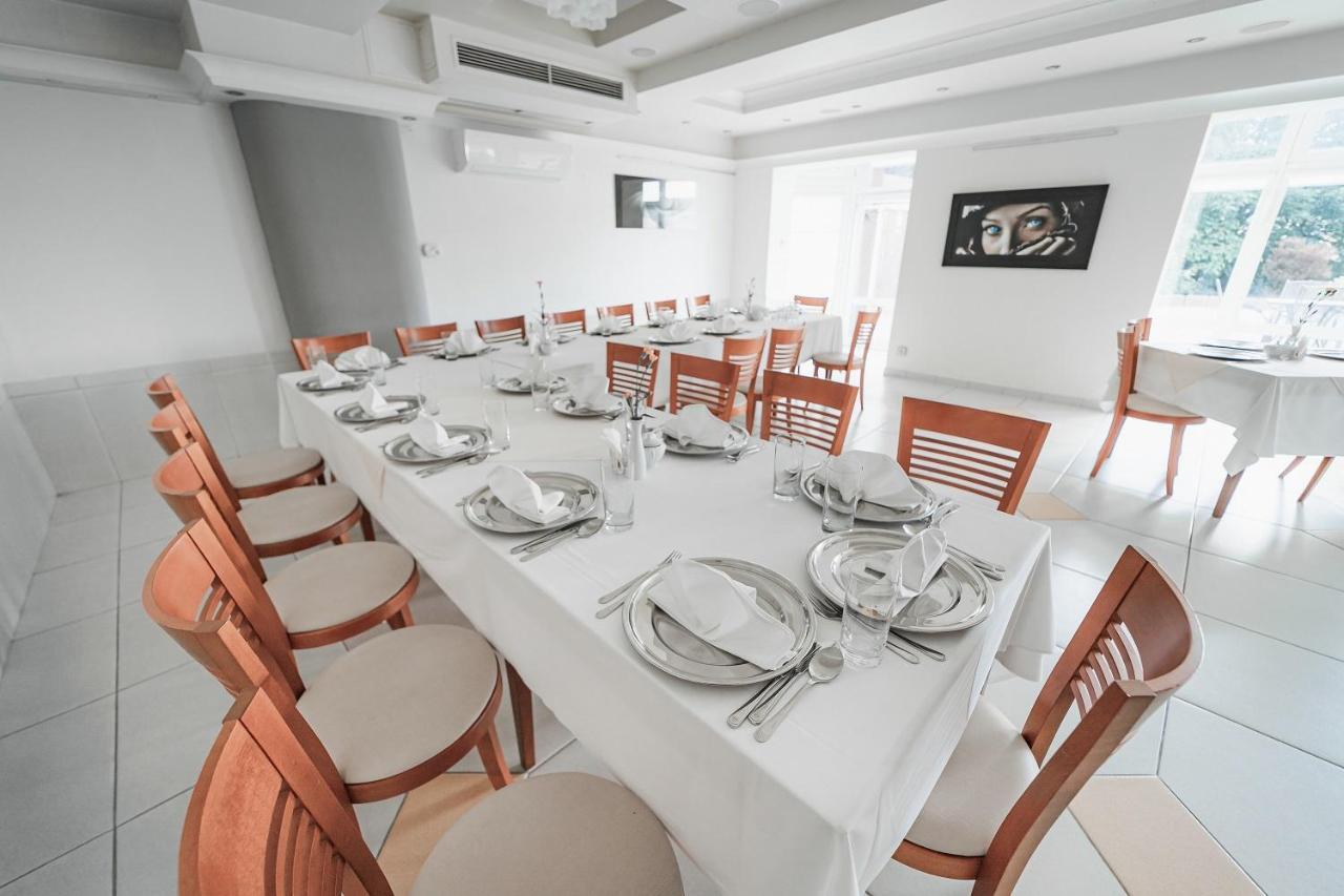 Elita Hotel & Restauracja Iwonicz-Zdroj Ngoại thất bức ảnh