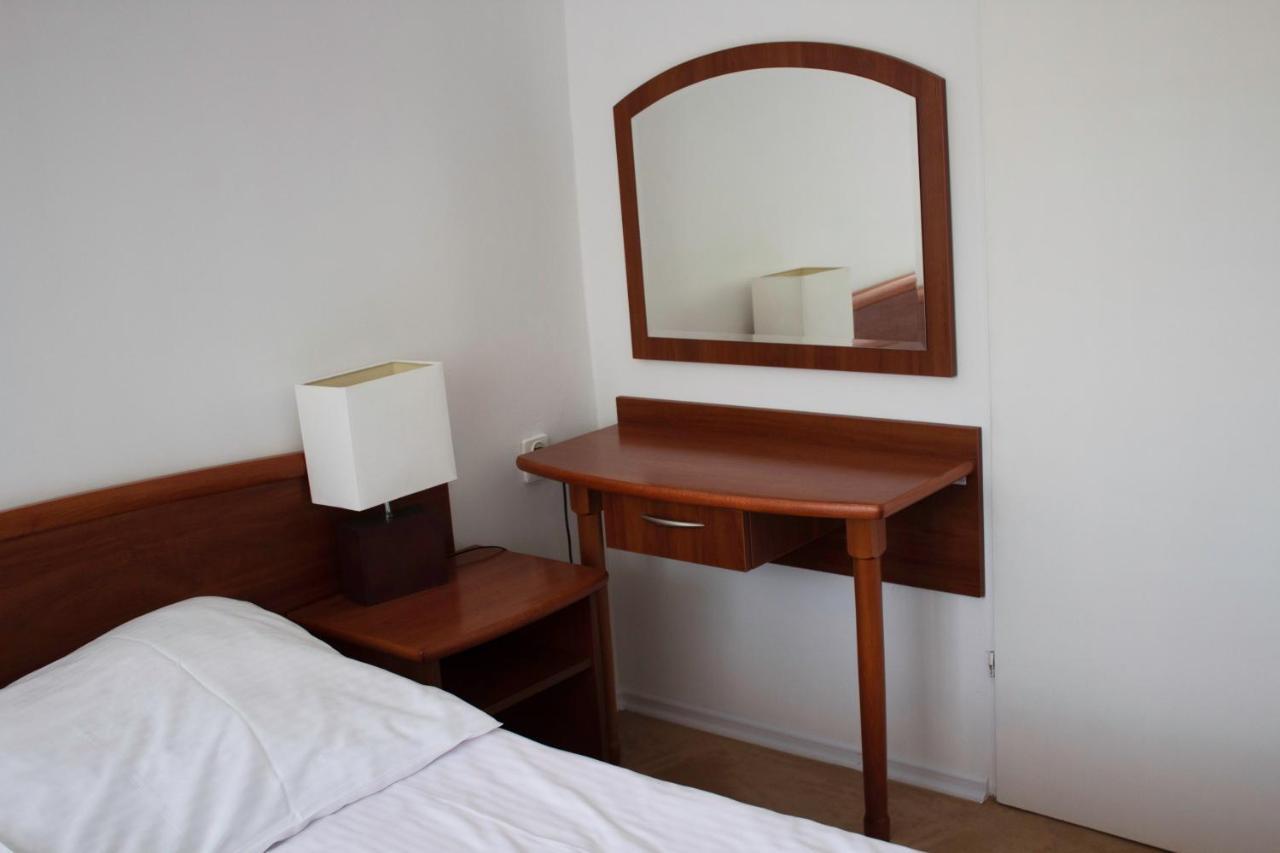 Elita Hotel & Restauracja Iwonicz-Zdroj Ngoại thất bức ảnh